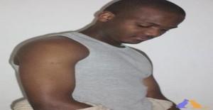 Leandromavie 36 years old I am from Maputo/Maputo, Seeking Dating Friendship with Woman