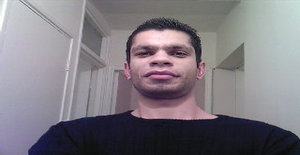 Adrianoddias 42 years old I am from London/Greater London, Seeking Dating Friendship with Woman