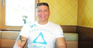 Robson144 52 years old I am from Tsu/Mie, Seeking Dating Friendship with Woman