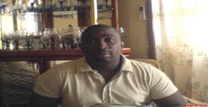 Santoscaio 44 years old I am from Luanda/Luanda, Seeking Dating Friendship with Woman