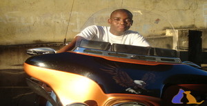 Supered 35 years old I am from Maputo/Maputo, Seeking Dating Friendship with Woman