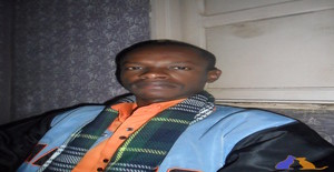 Cláudio Mário 36 years old I am from Valodia/Luanda, Seeking Dating Friendship with Woman