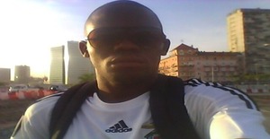 Restino6 39 years old I am from Luanda/Luanda, Seeking Dating Friendship with Woman